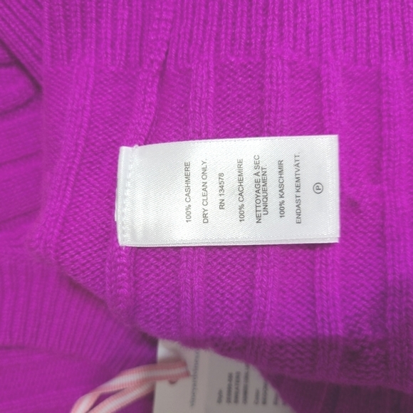 NEW- Vineyard Vine Cashmere Coral Lane Sweater Size M - Picture 7 of 7